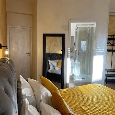 Romoli Casa de hóspedes *